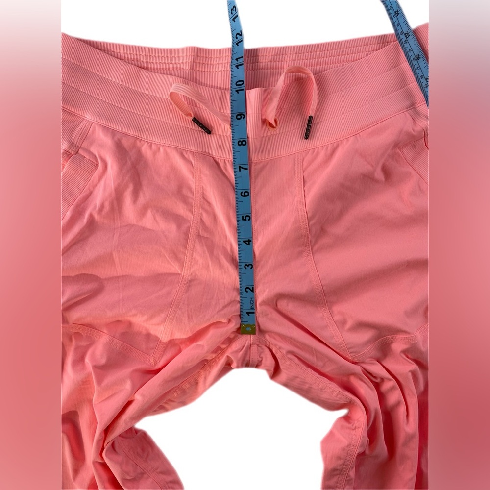 Lululemon Studio Crop *Lined Bleached Coral size 10 NWOT - Picture 7 of 11